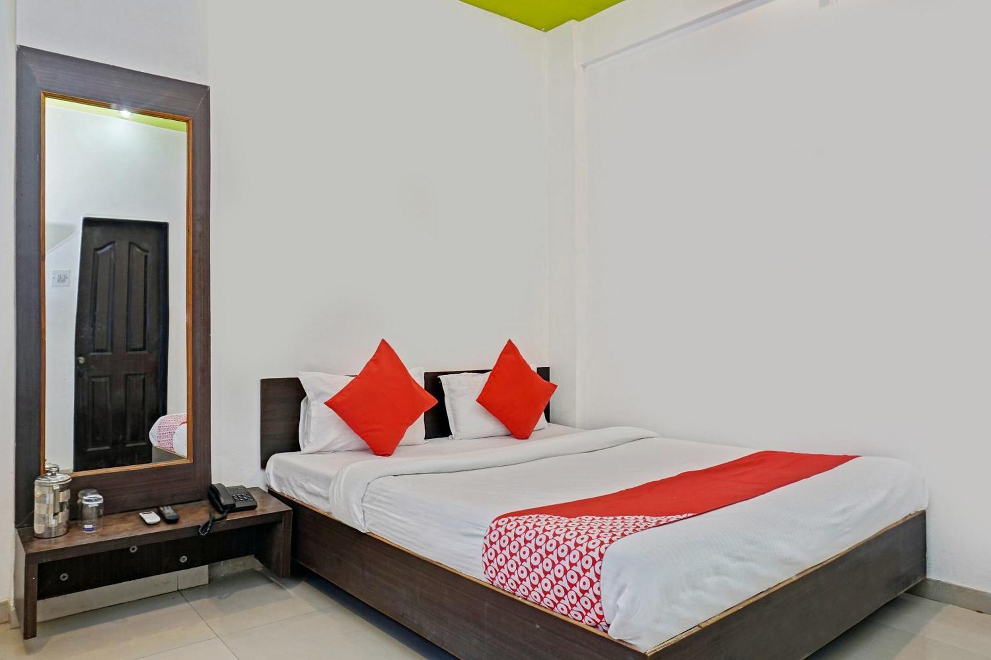 Super Hotel O Shirdi Sai Inn Extérieur photo